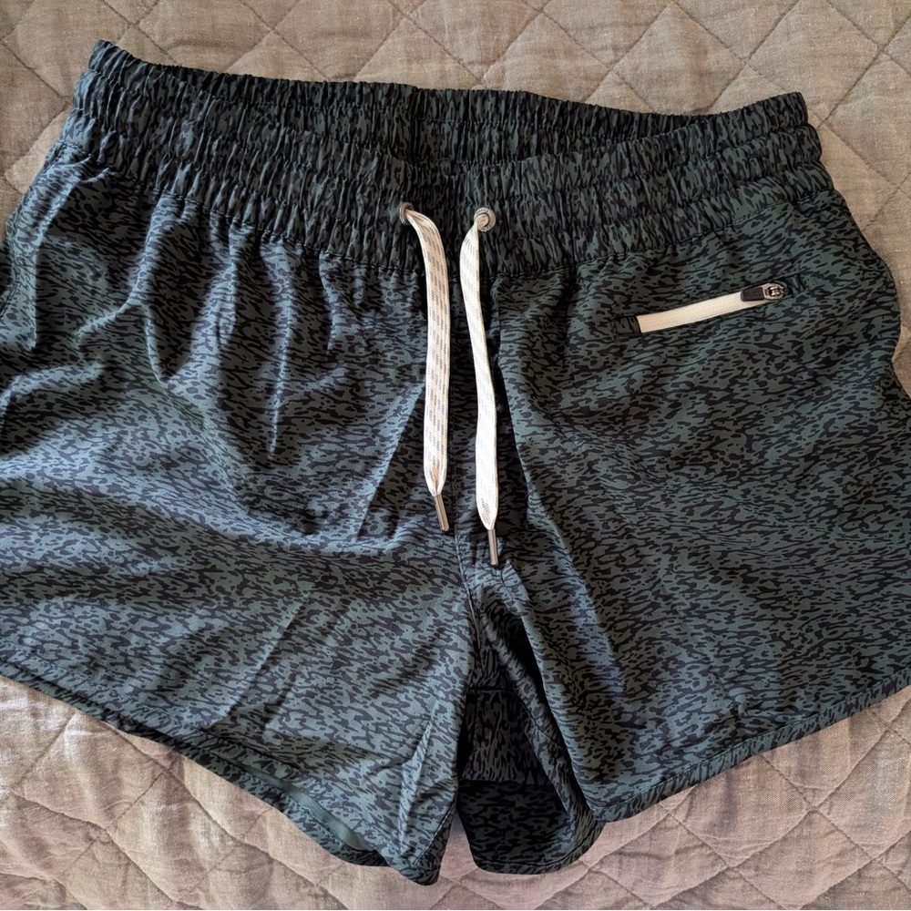 Vuori Women's Black and Gray Athletic Shorts